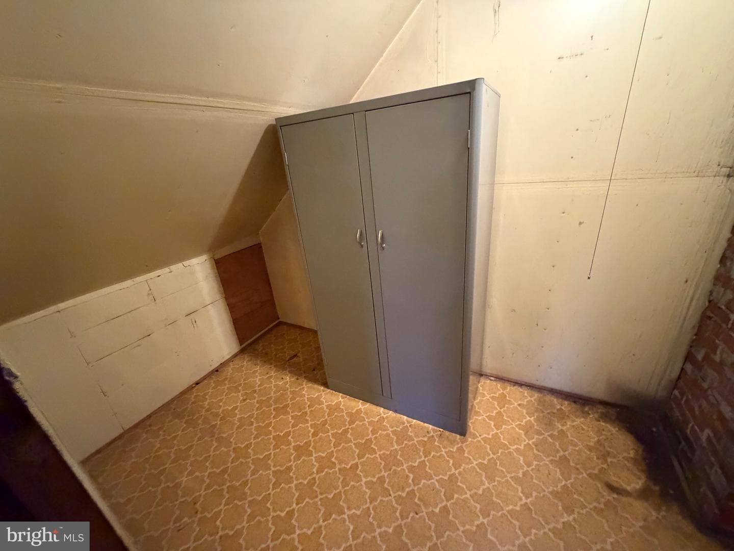 309 Gibson Avenue photo 4