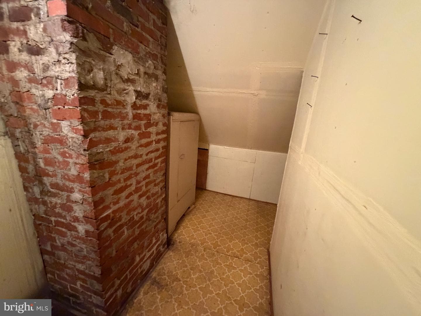 309 Gibson Avenue photo 5