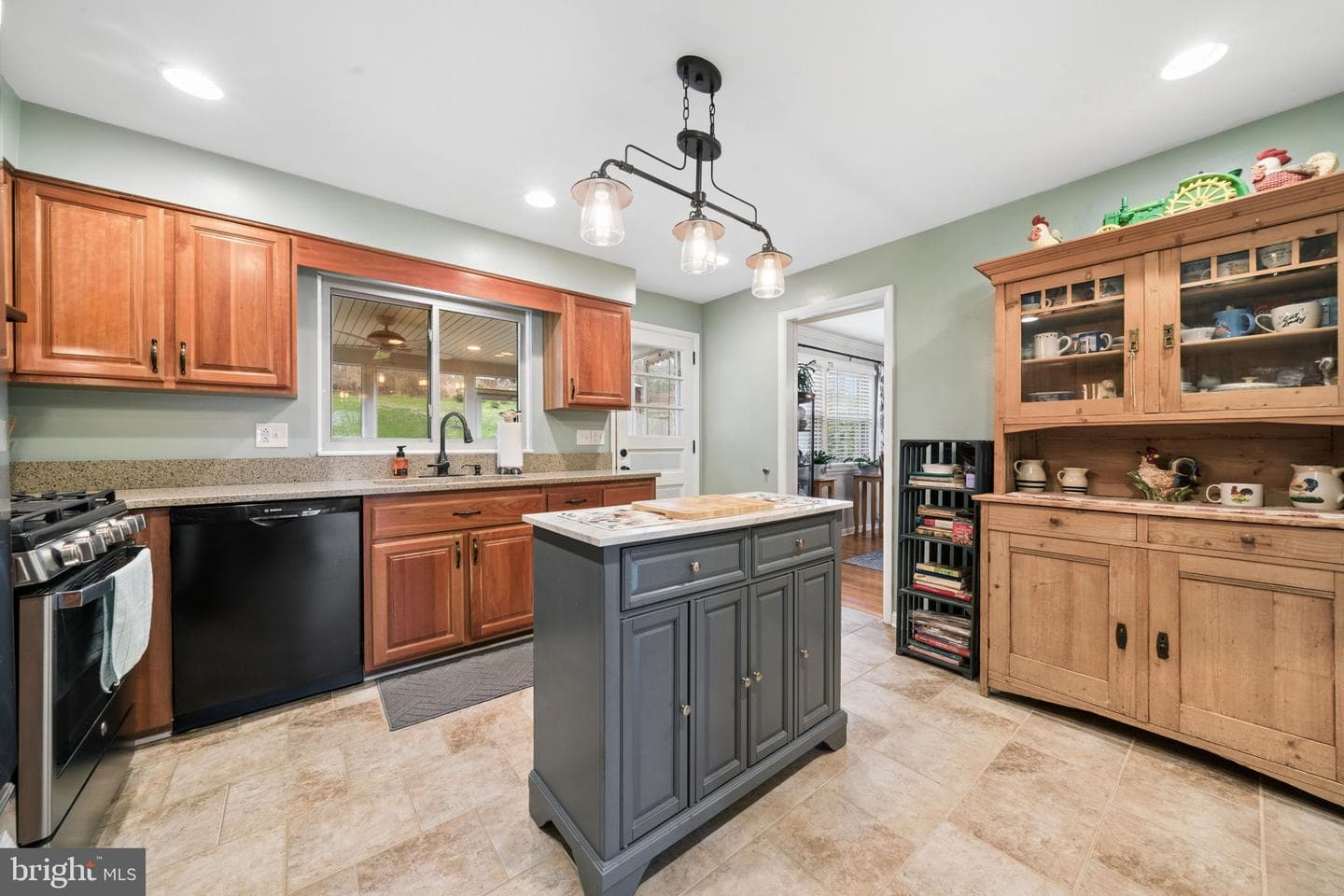 223 Ridgeview Drive photo 14