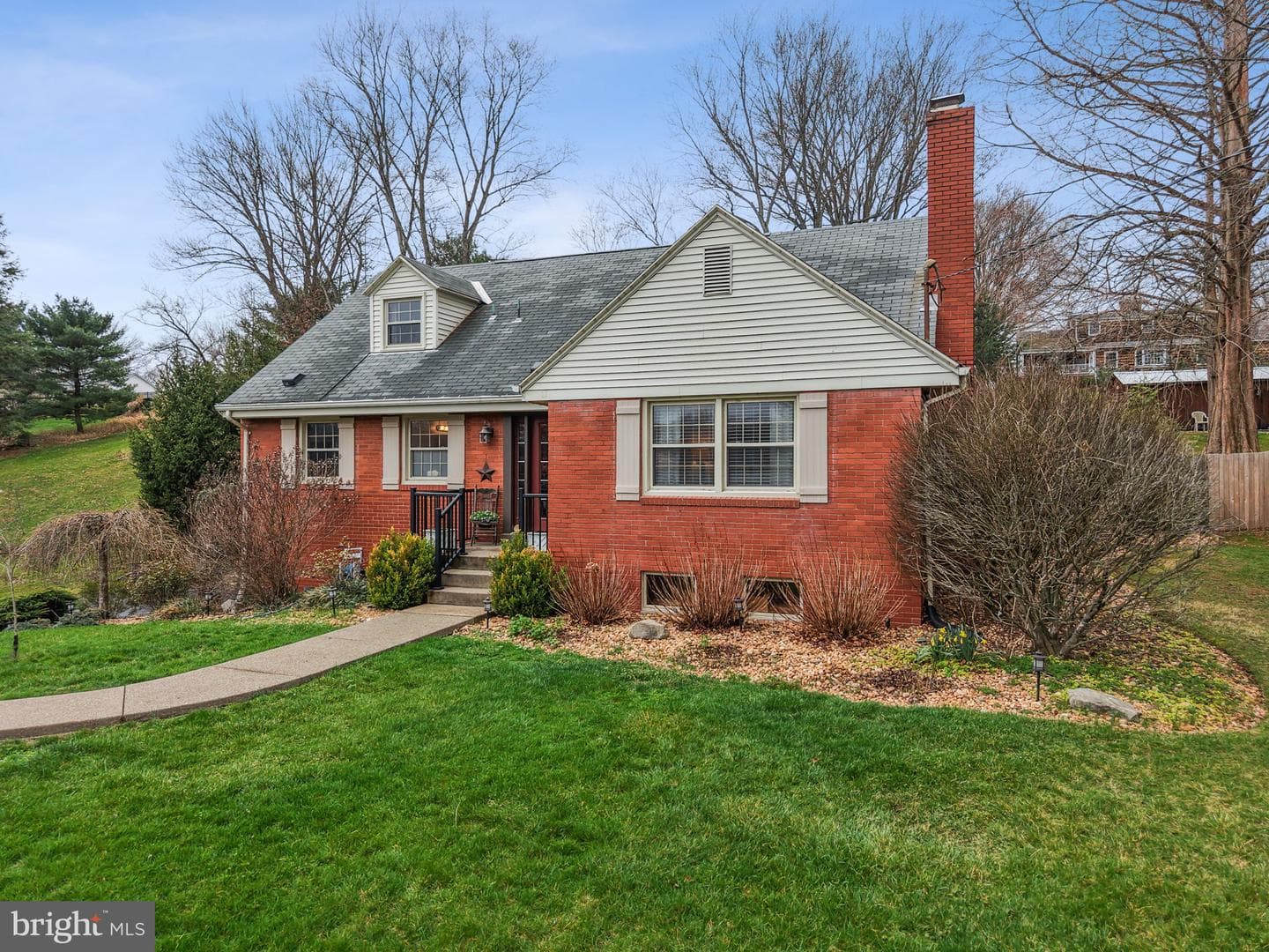 223 Ridgeview Drive photo 3