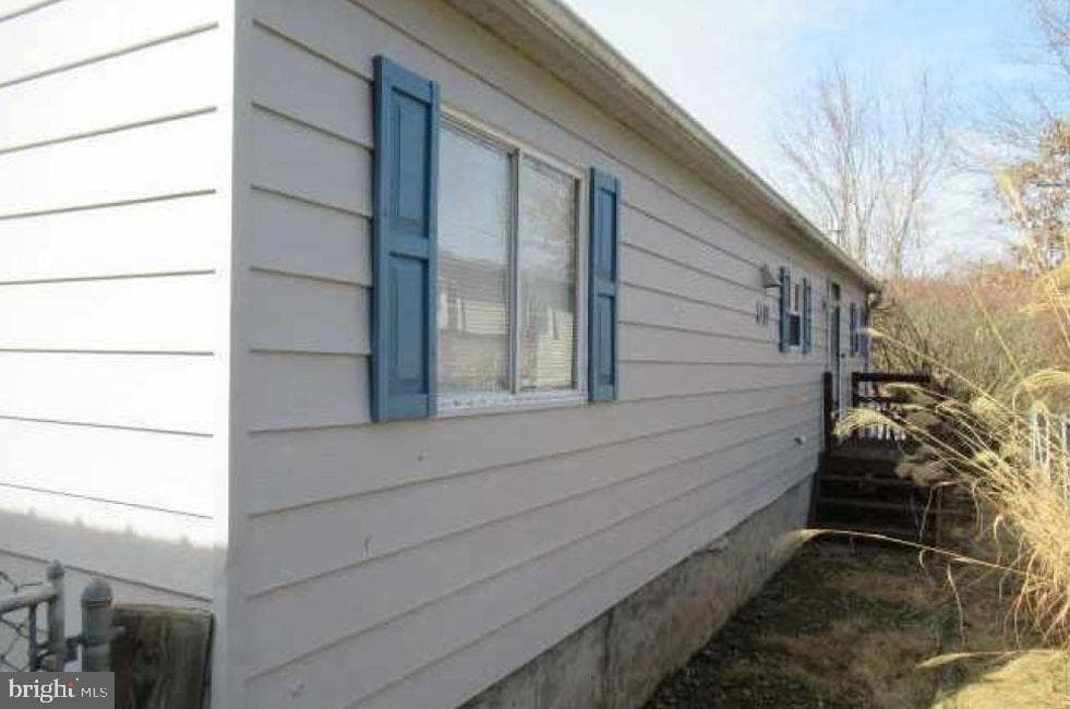 2524 Blacks Lane photo 1