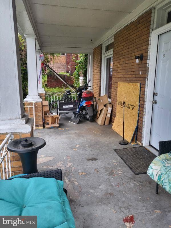 413 Delaware Street photo 13