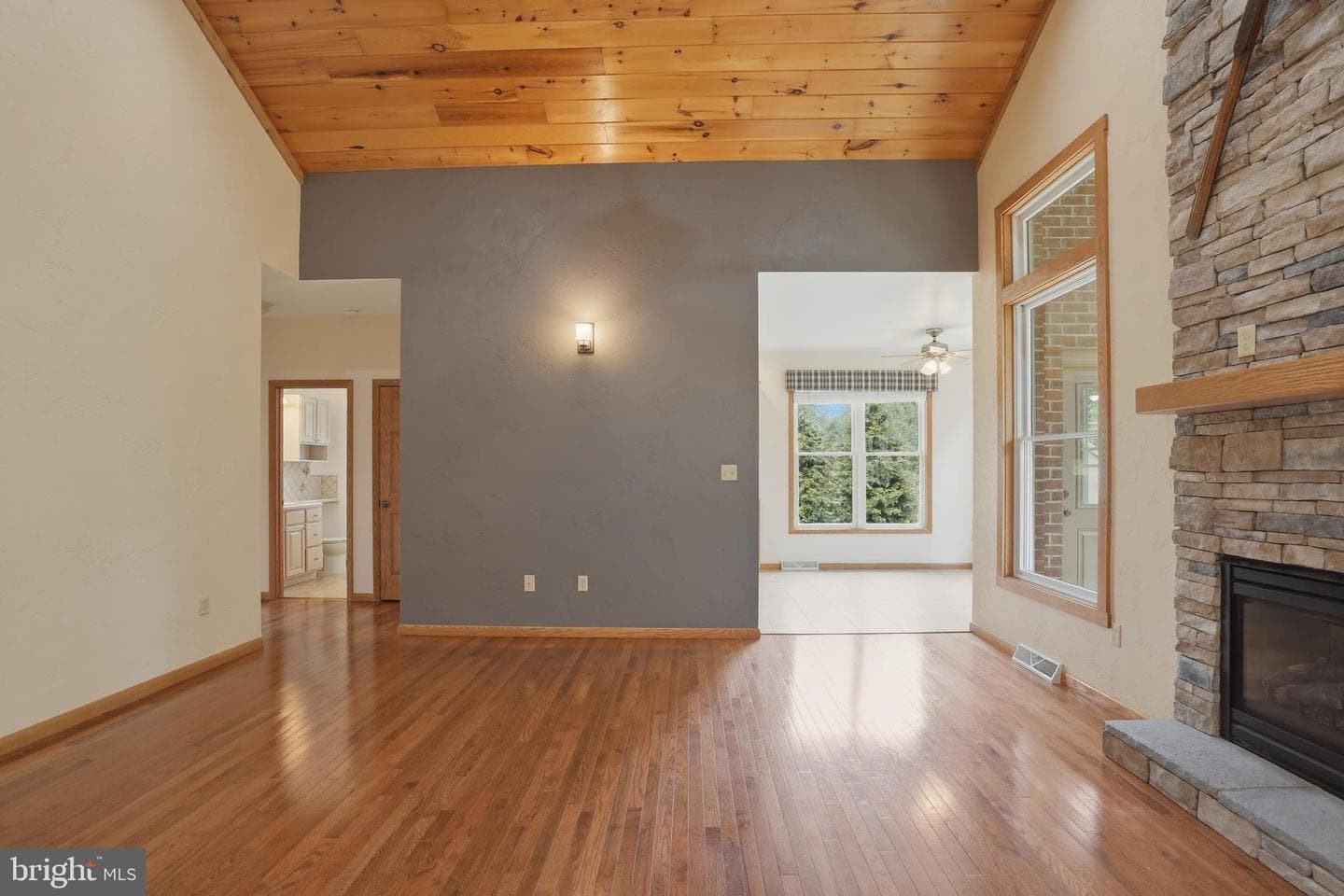 34 Harrington Way photo 8