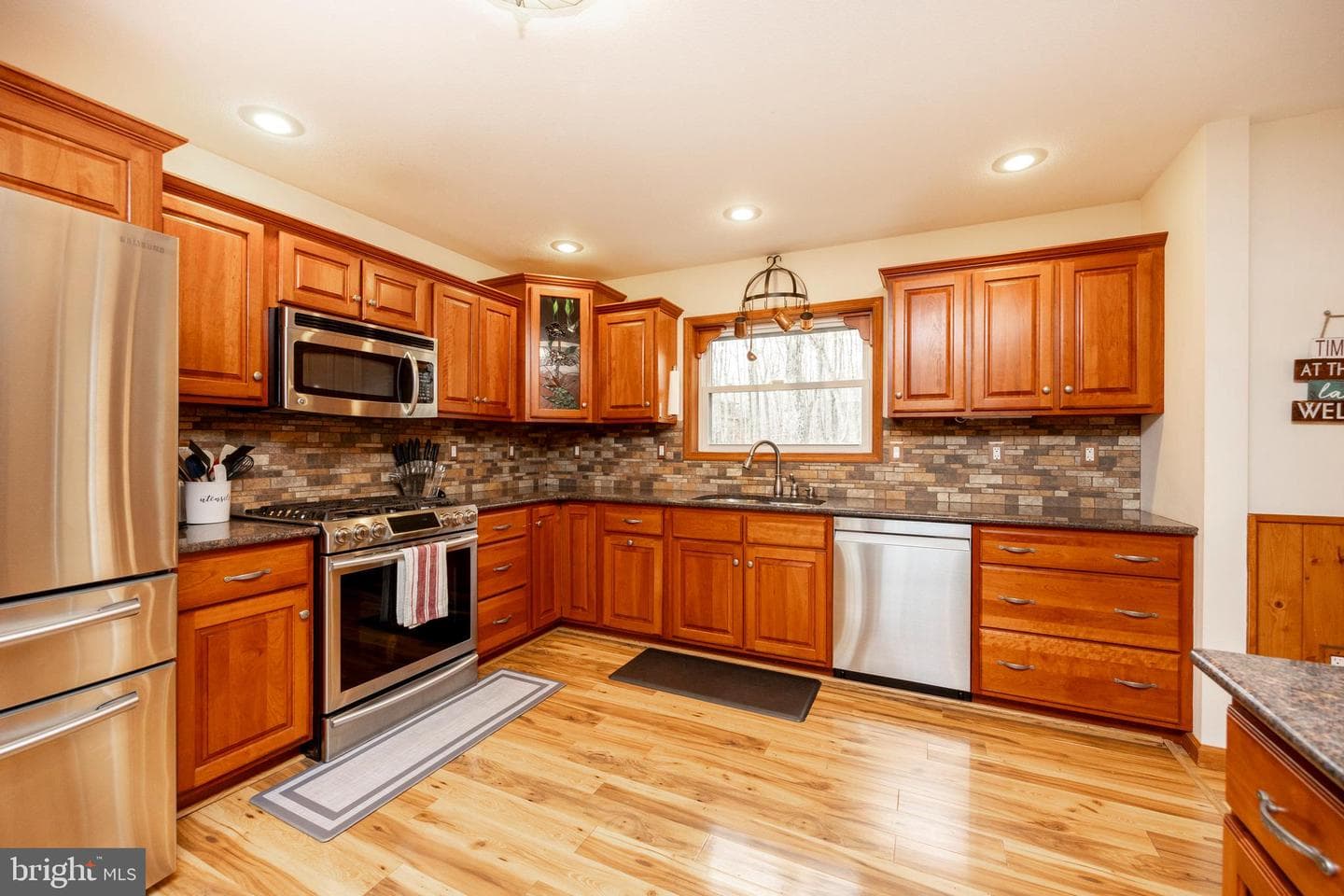1212 Acacia photo 25