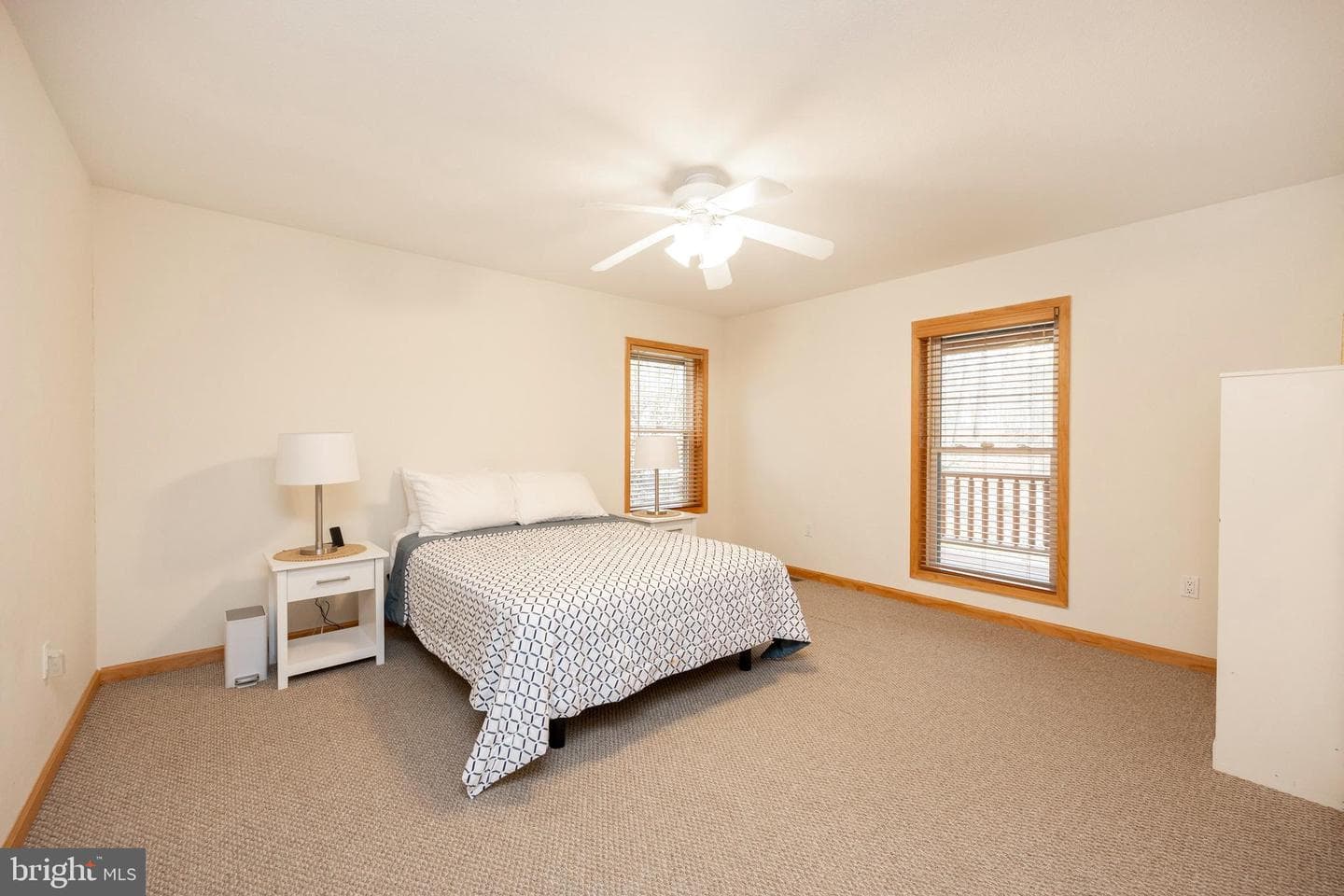 1212 Acacia photo 28