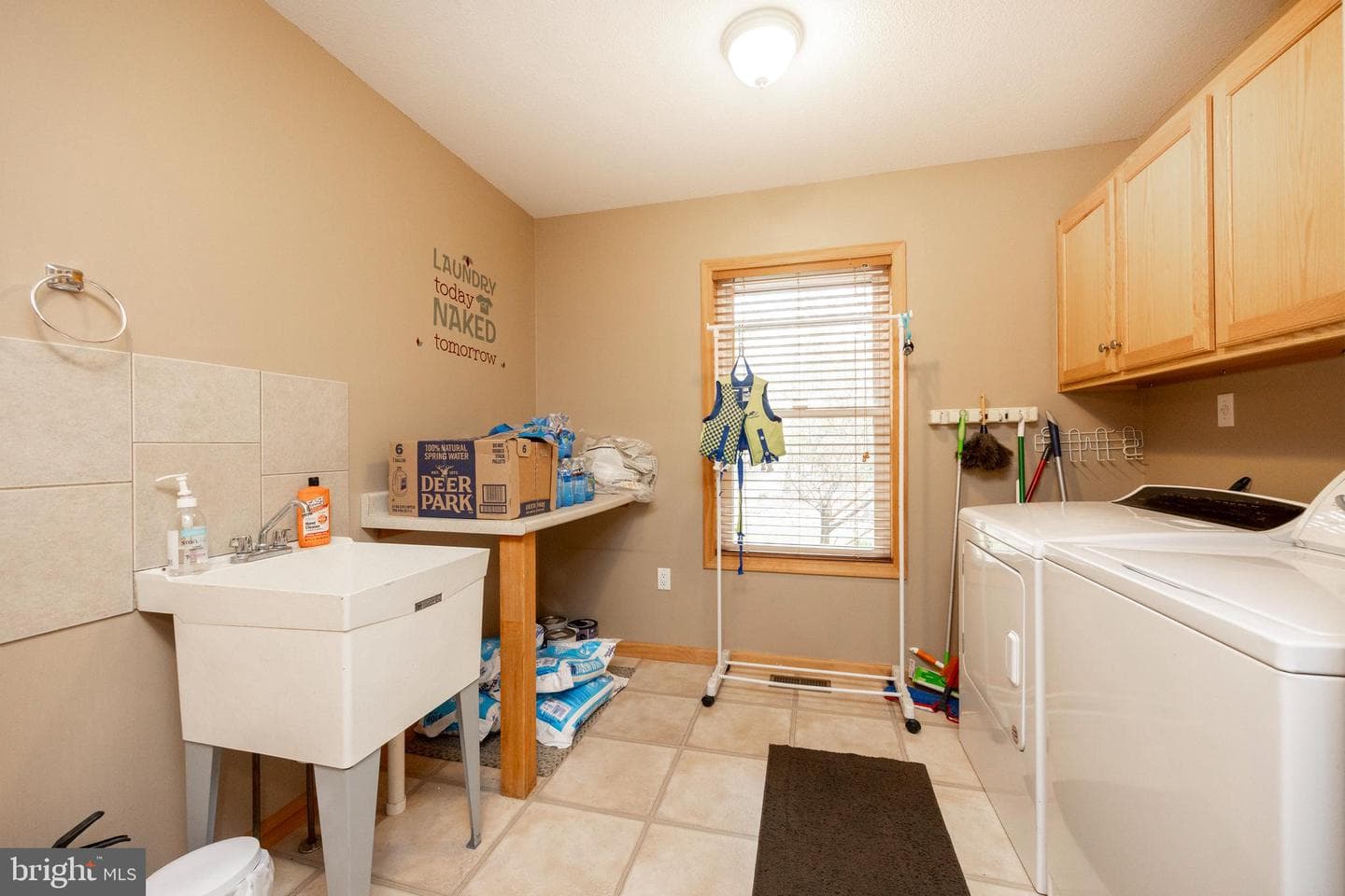 1212 Acacia photo 34