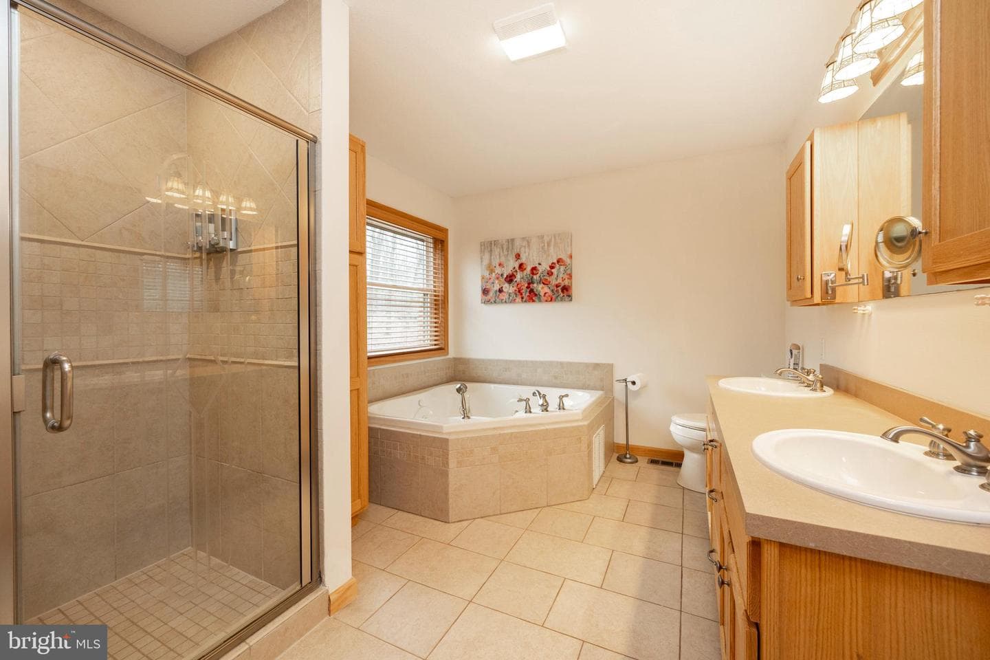 1212 Acacia photo 40