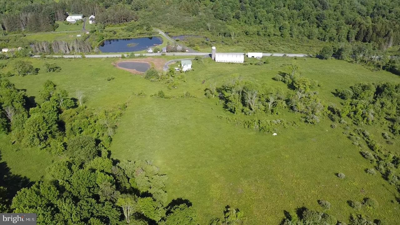 2725 Hancock Highway photo 2