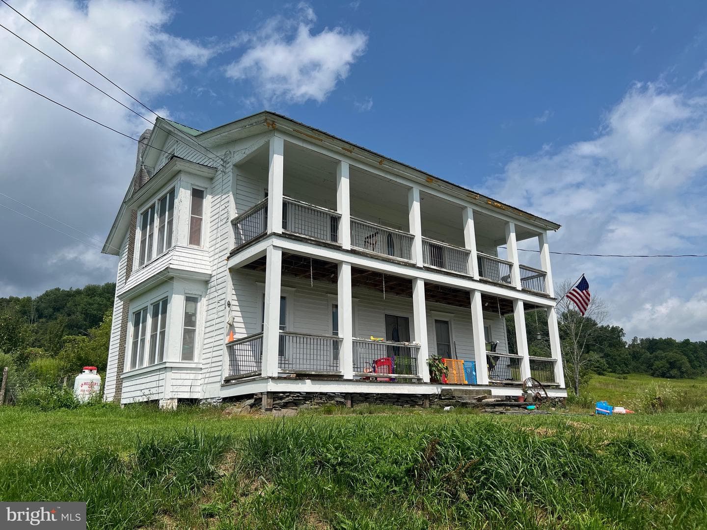 2725 Hancock Highway photo 3