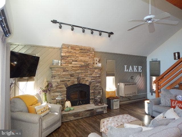 75 Woodhill Lane photo 7
