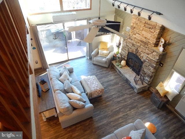 75 Woodhill Lane photo 8