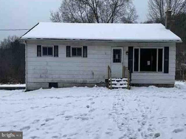 471 Griffith Road photo 1
