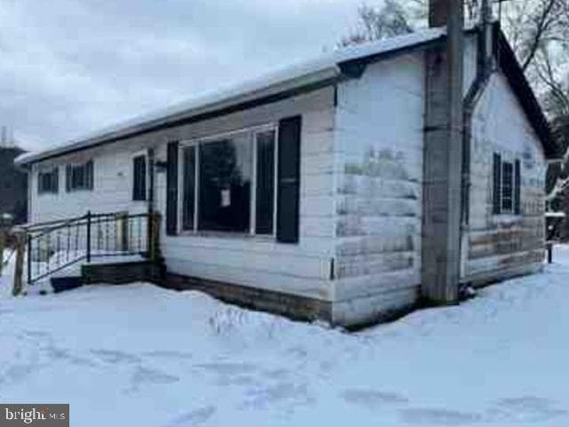 471 Griffith Road photo 2