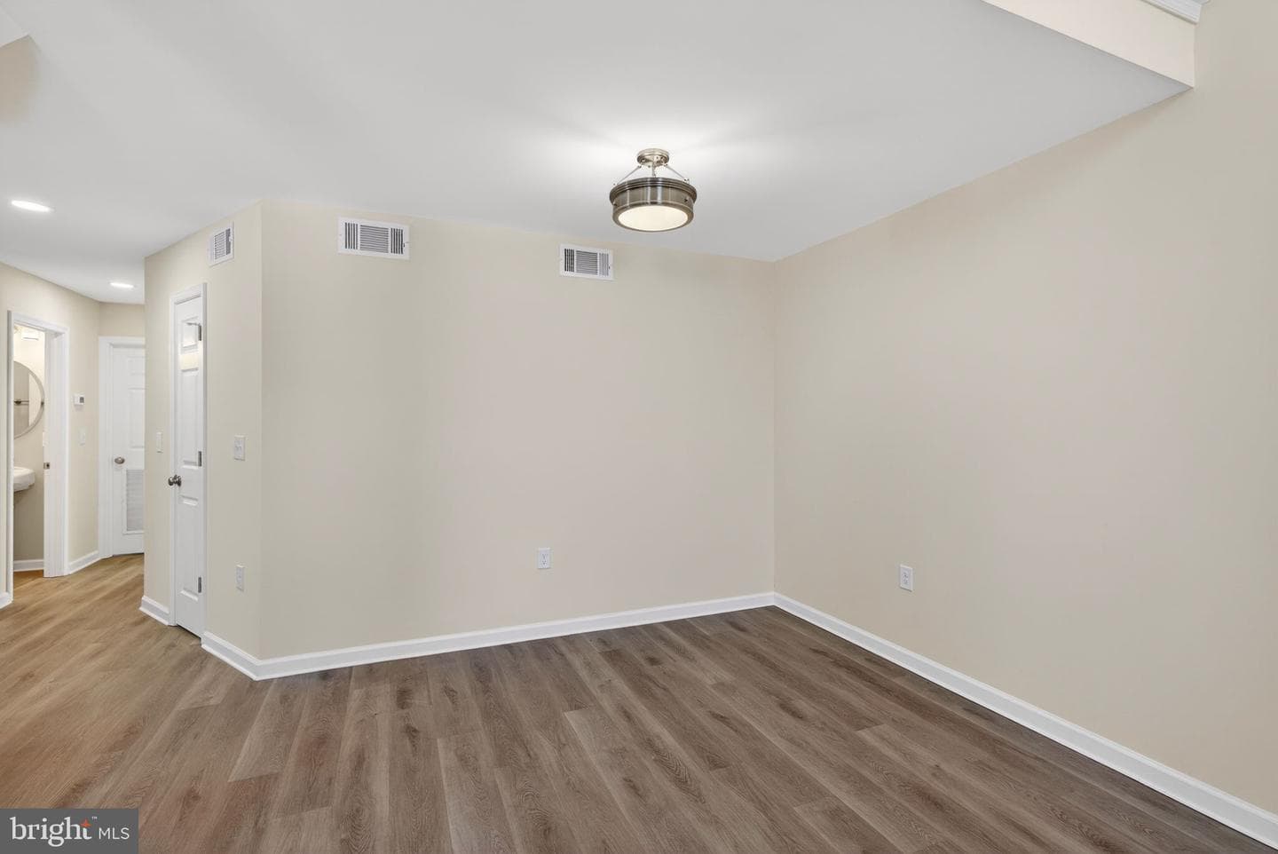 1073 Westside Drive photo 37