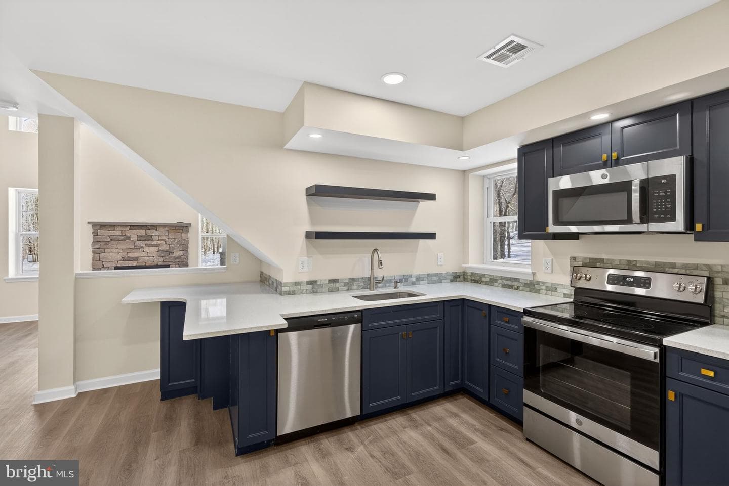 1073 Westside Drive photo 43