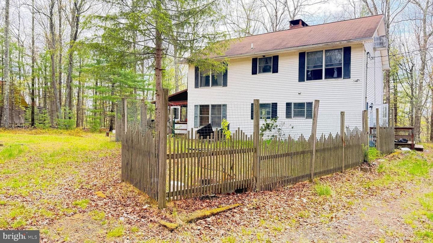 121 Ledgewood Dr photo 1