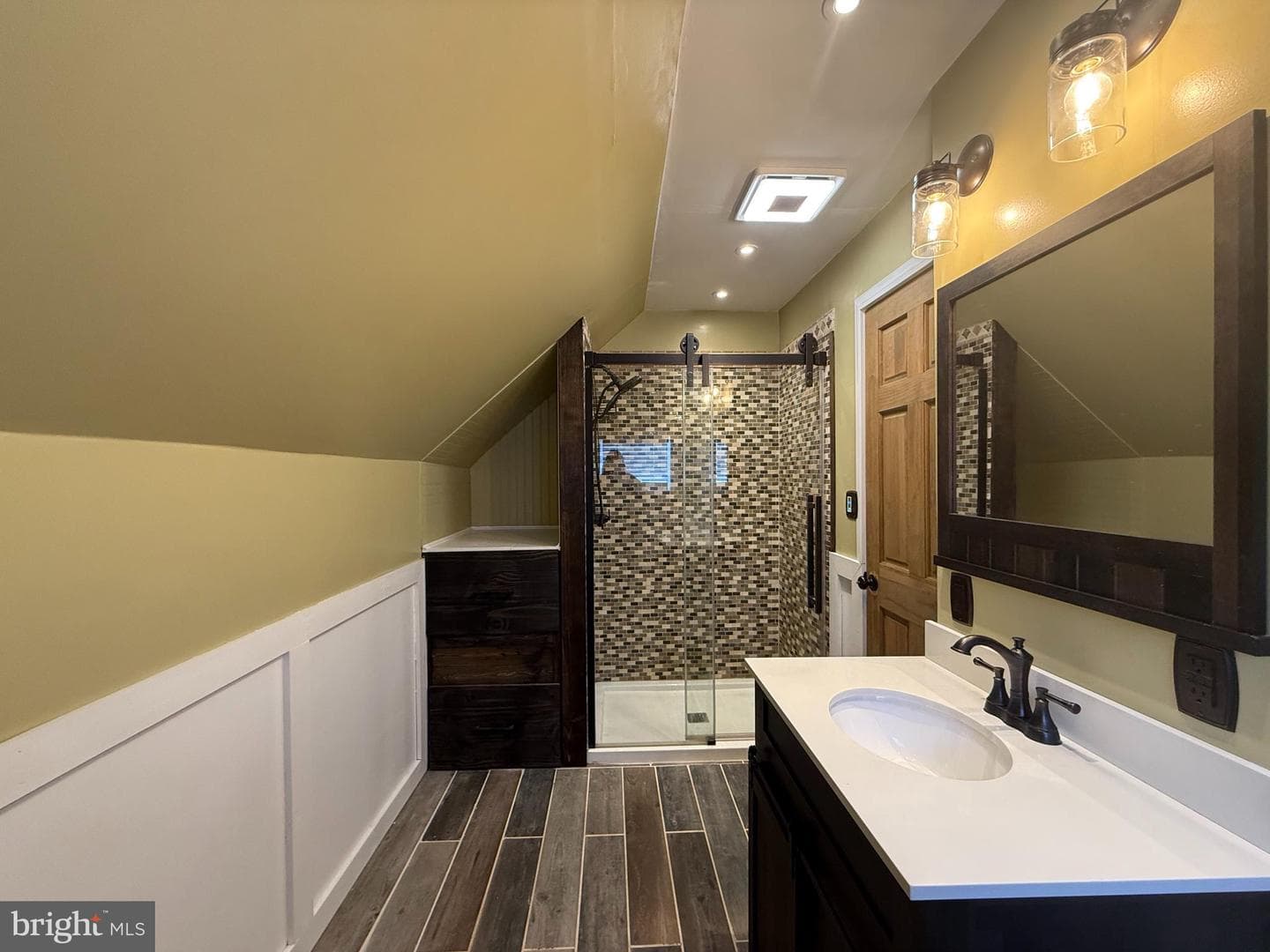 109 Pickering Street photo 10