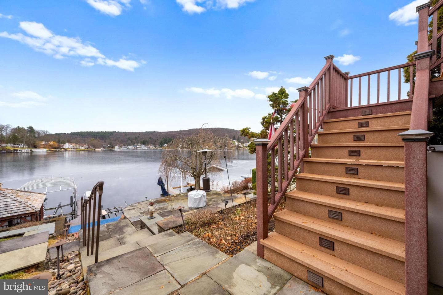 327 Marina Lane photo 6