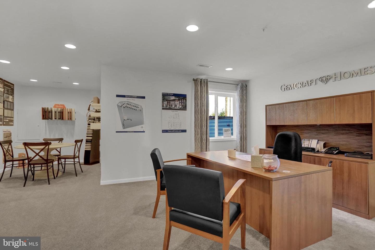 153 Sussex Place photo 10