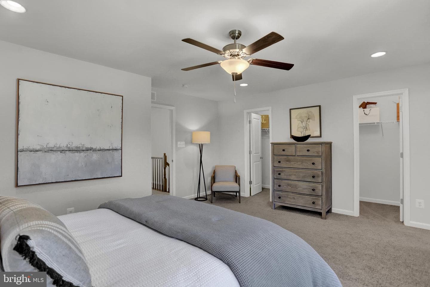 153 Sussex Place photo 13