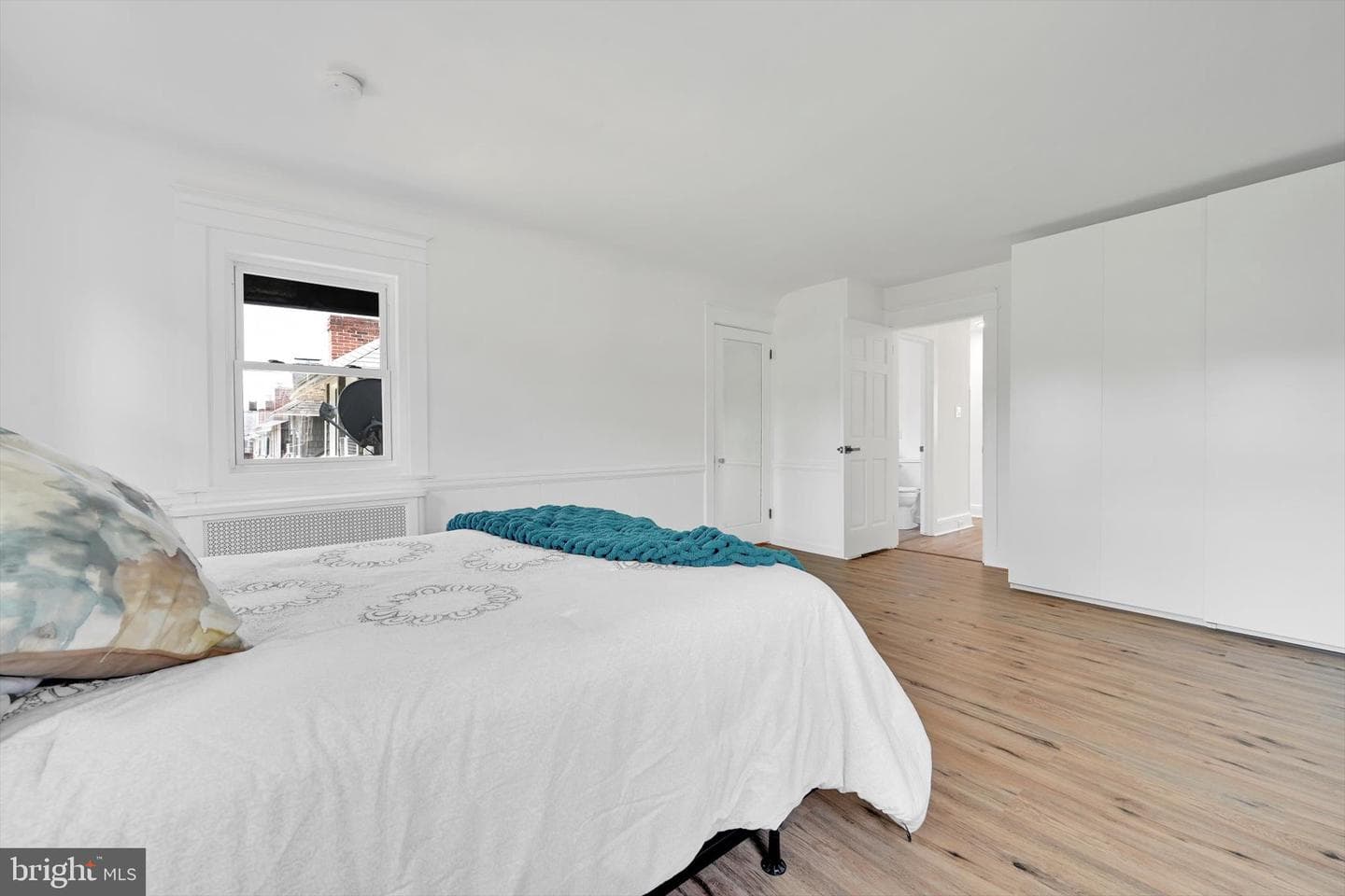 936 Wayne Avenue photo 16