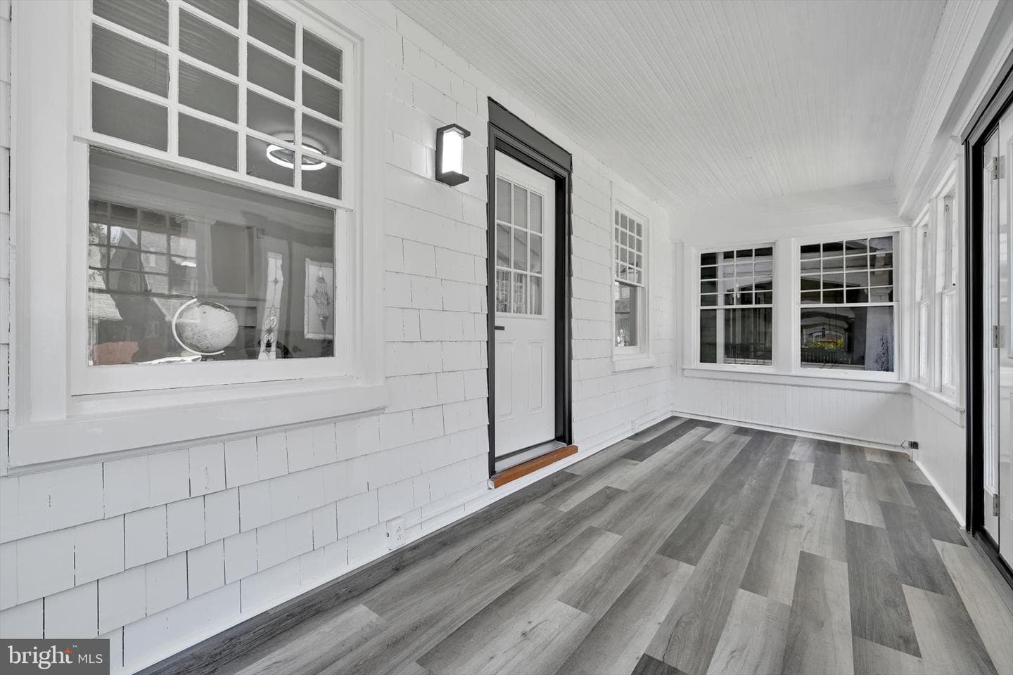 936 Wayne Avenue photo 4