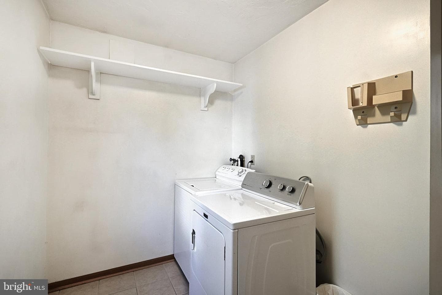 1209 E Walnut Street photo 31