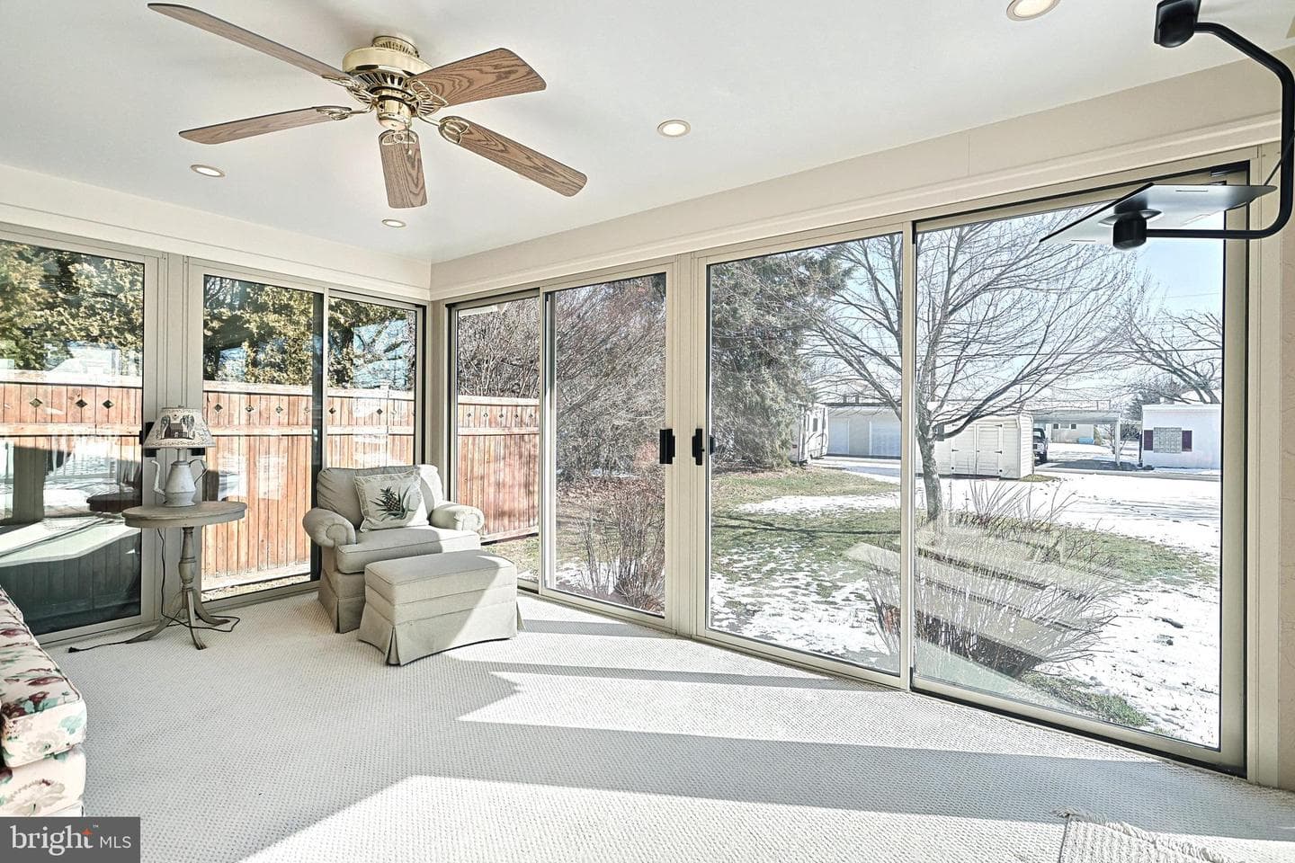 1209 E Walnut Street photo 32