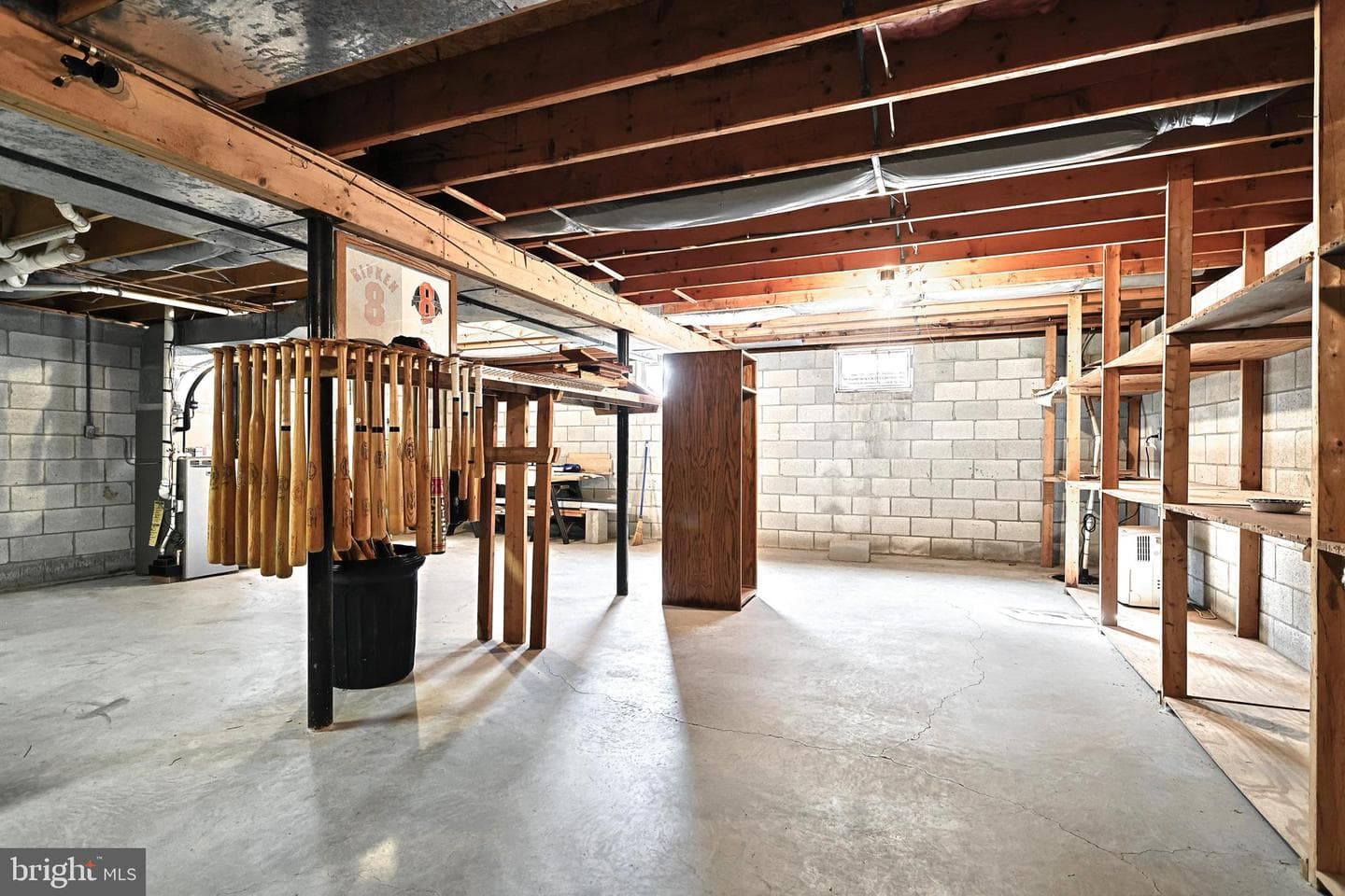 1209 E Walnut Street photo 34