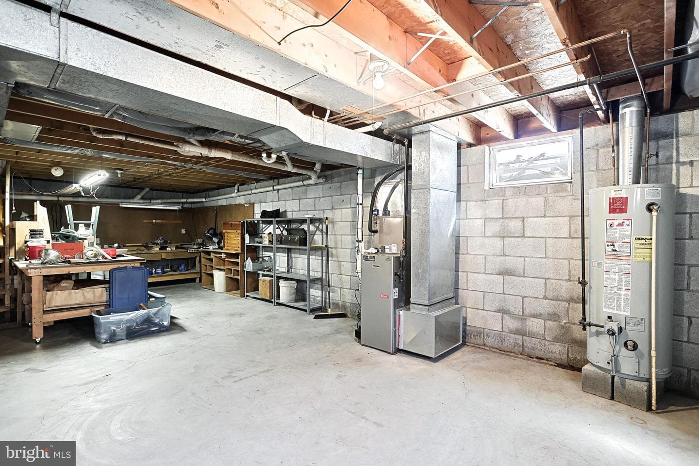 1209 E Walnut Street photo 35