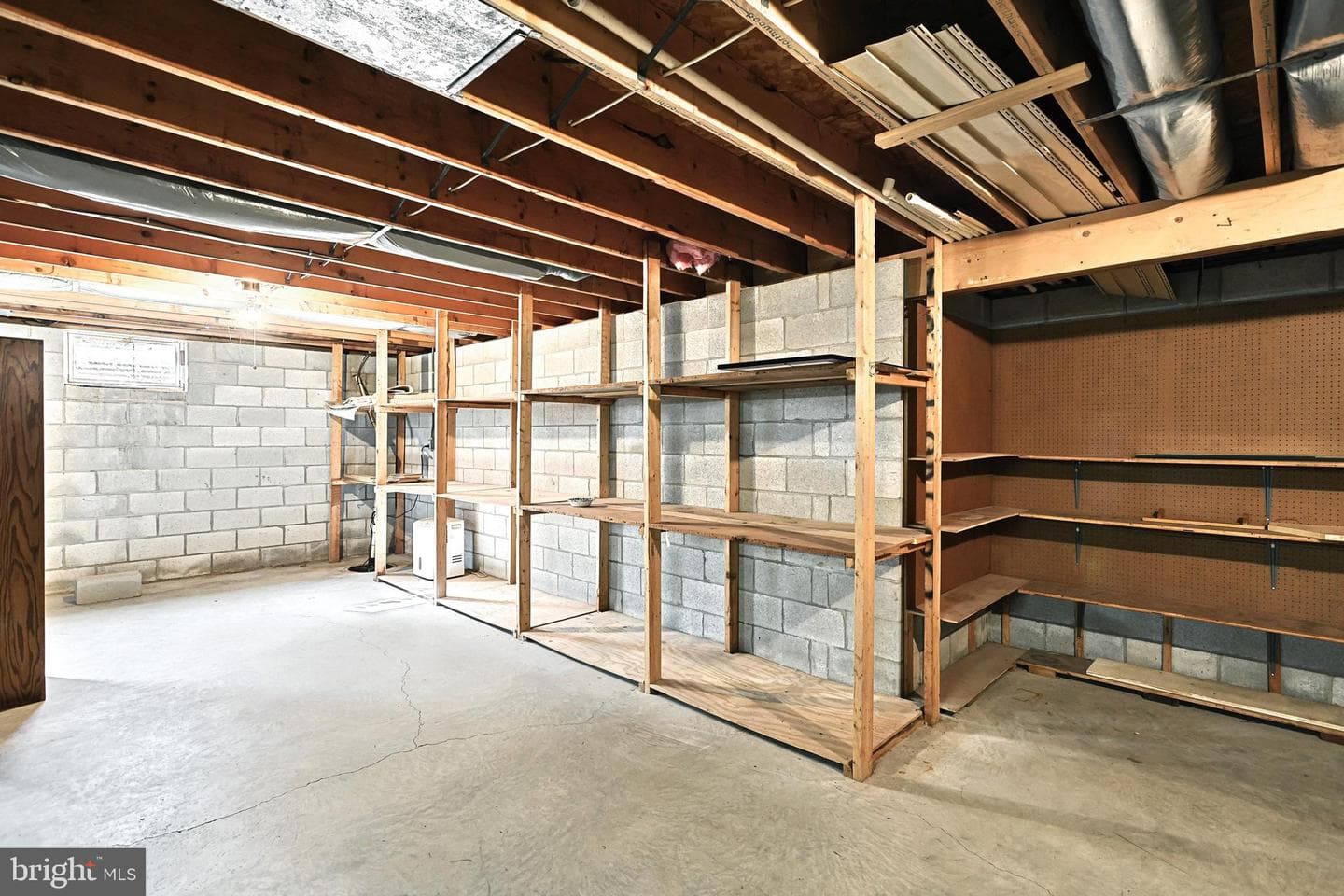 1209 E Walnut Street photo 38