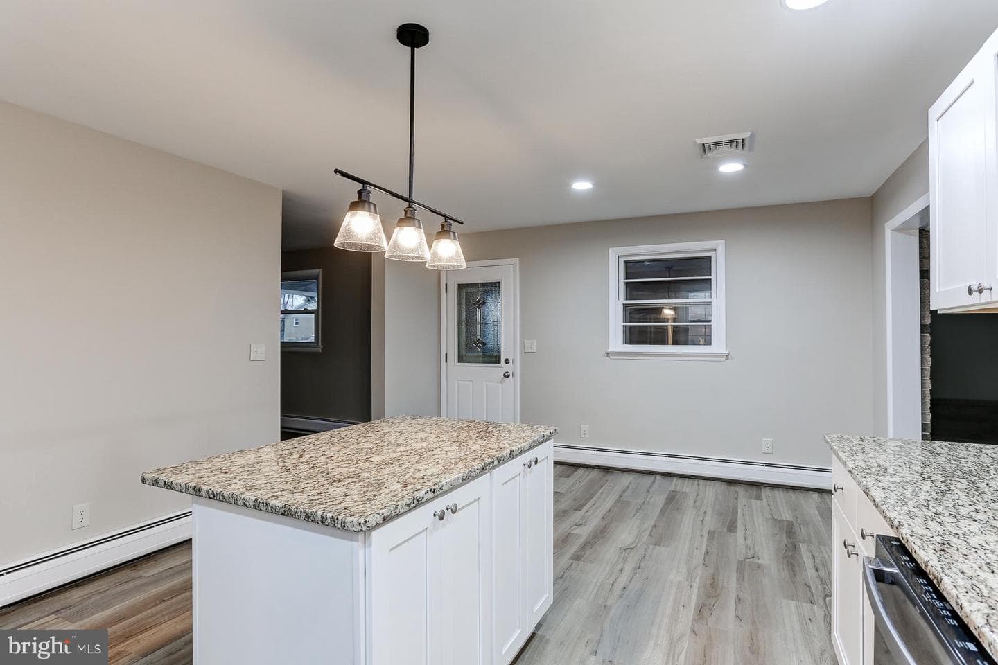 309 Hillcrest Drive photo 10