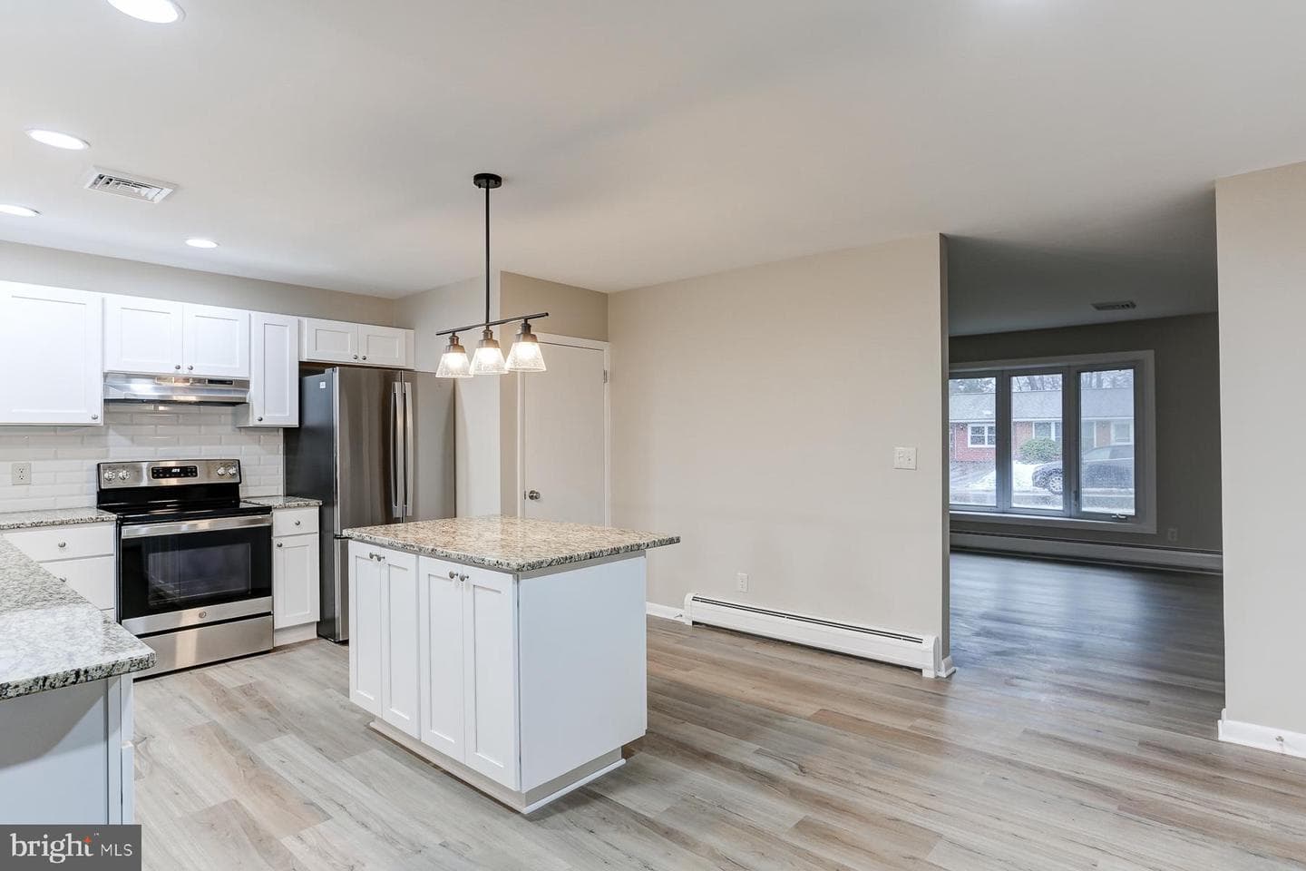 309 Hillcrest Drive photo 9
