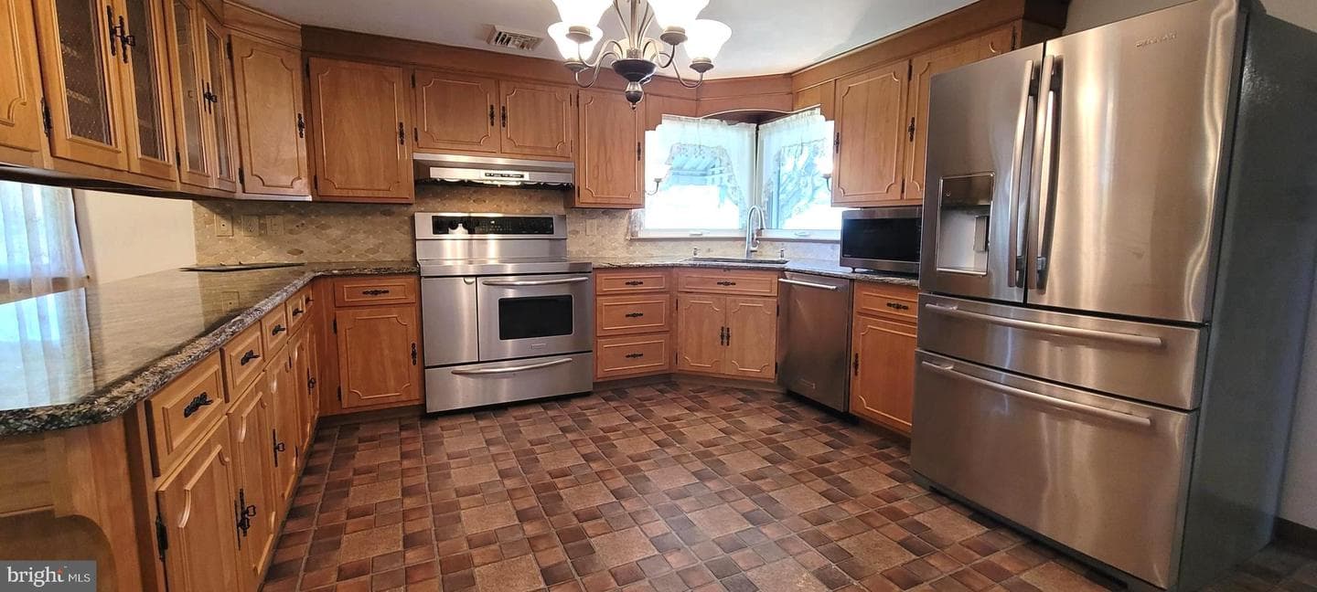 12778 Susquehanna Trail S photo 9