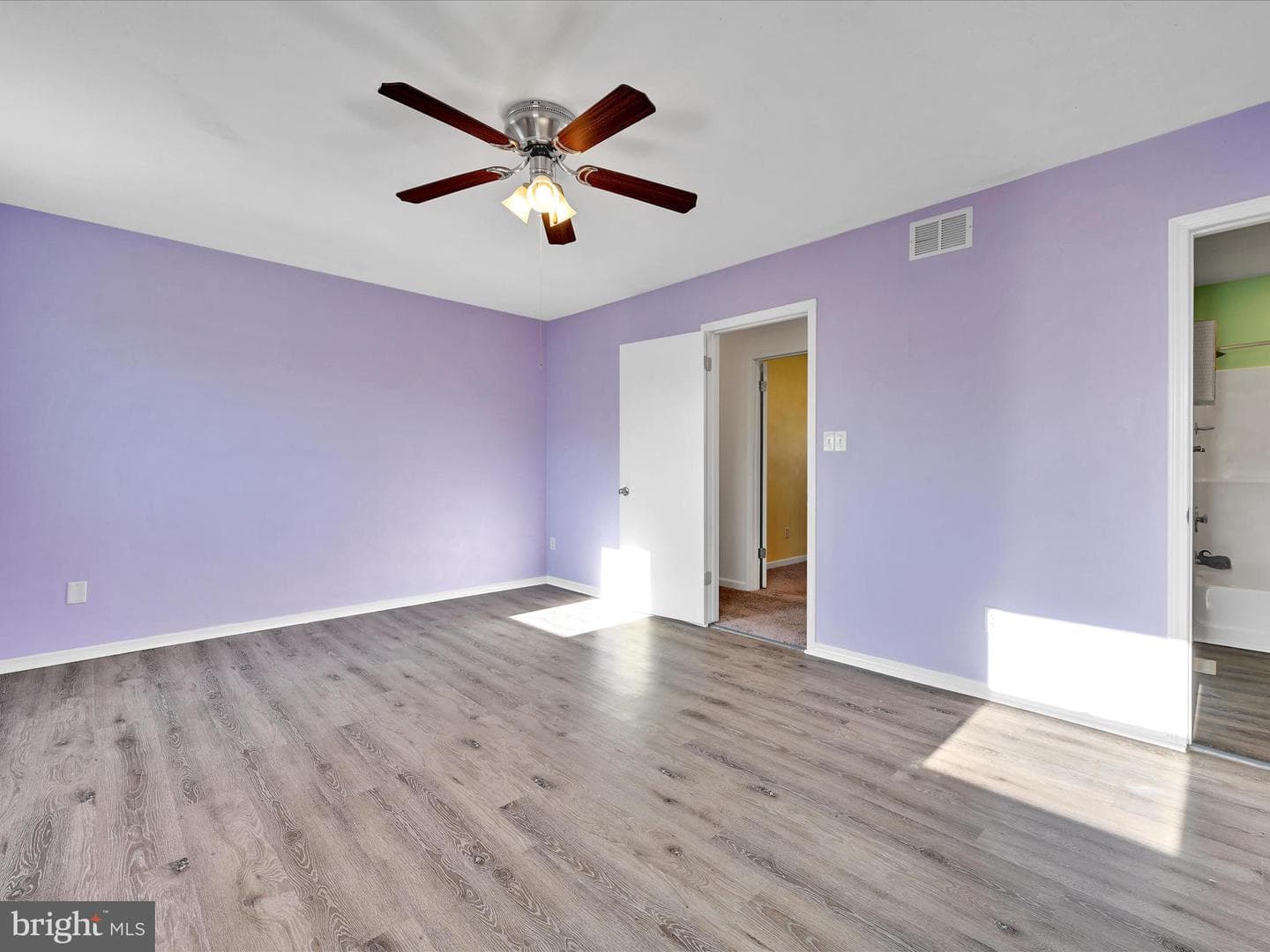 5 Stuart Circle photo 15