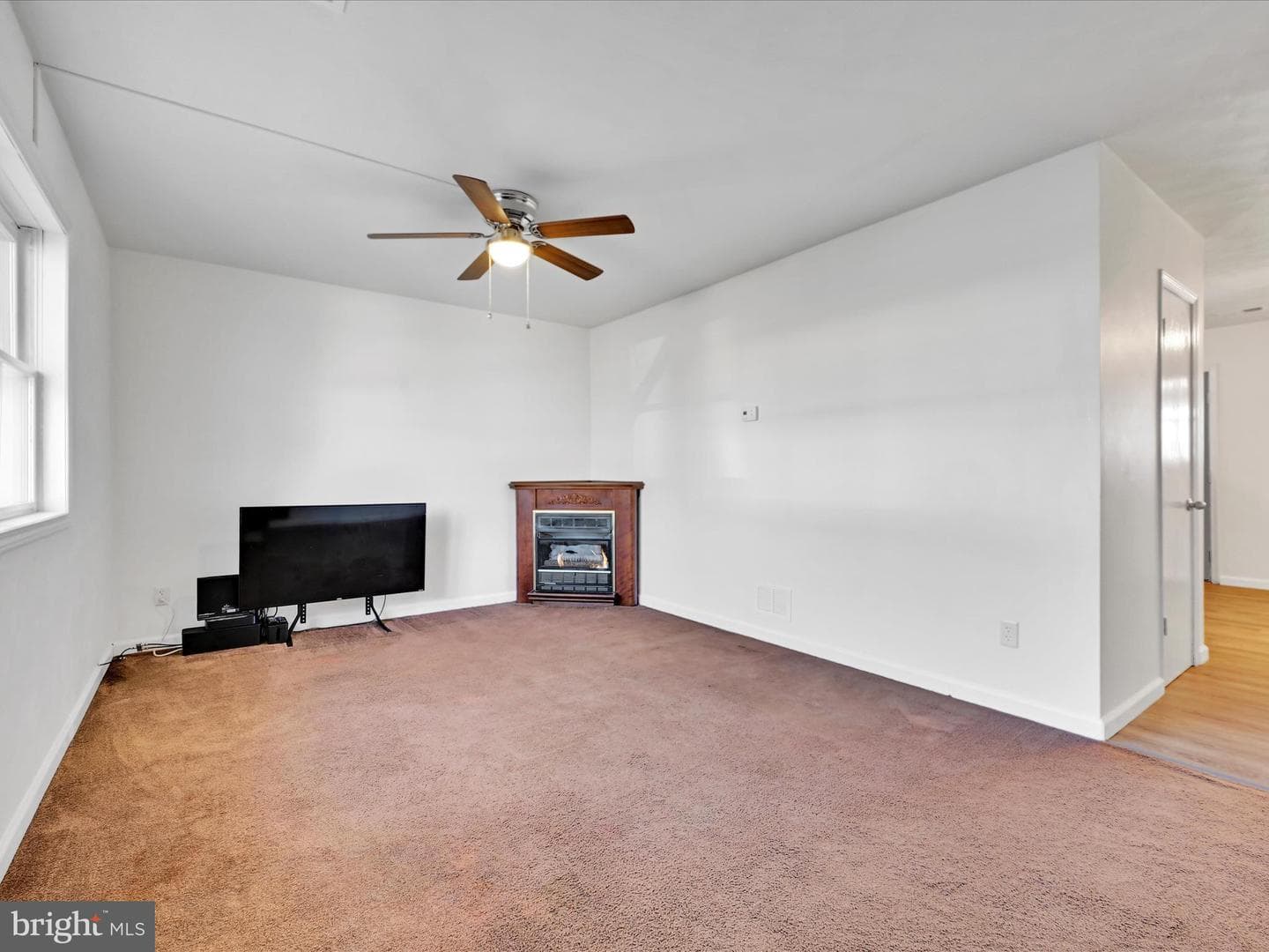 5 Stuart Circle photo 5