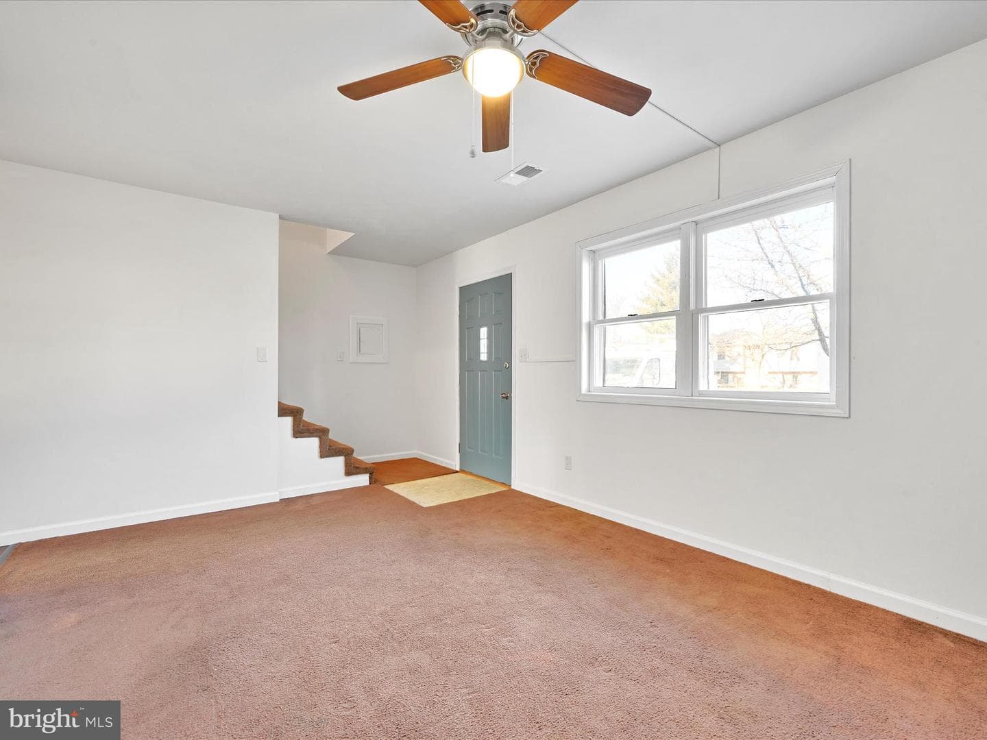 5 Stuart Circle photo 7