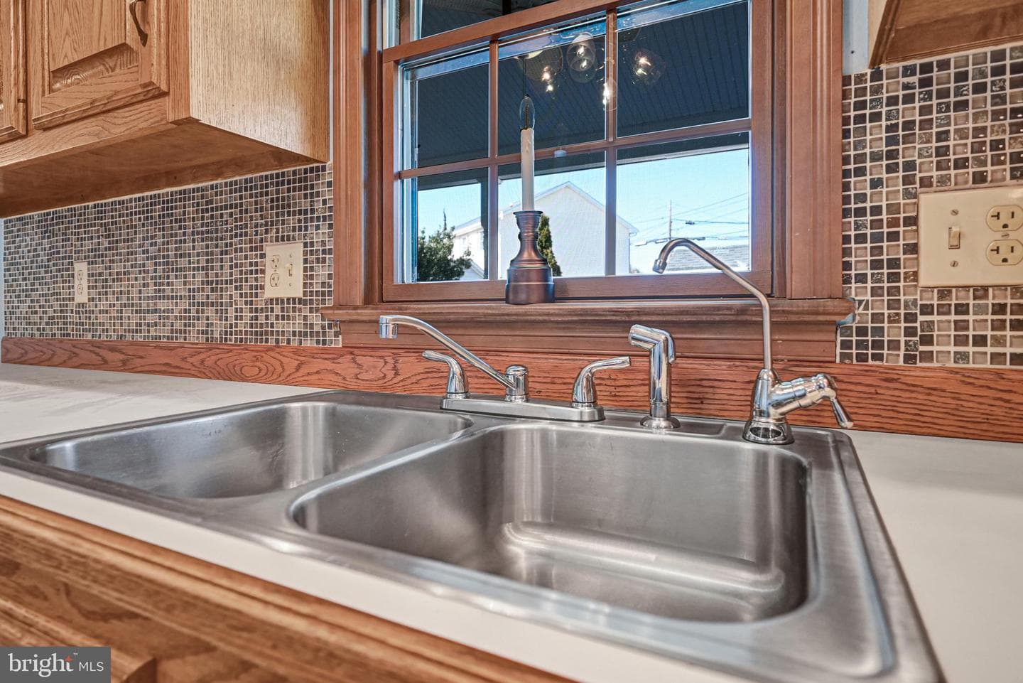 550 E Walnut Street photo 13