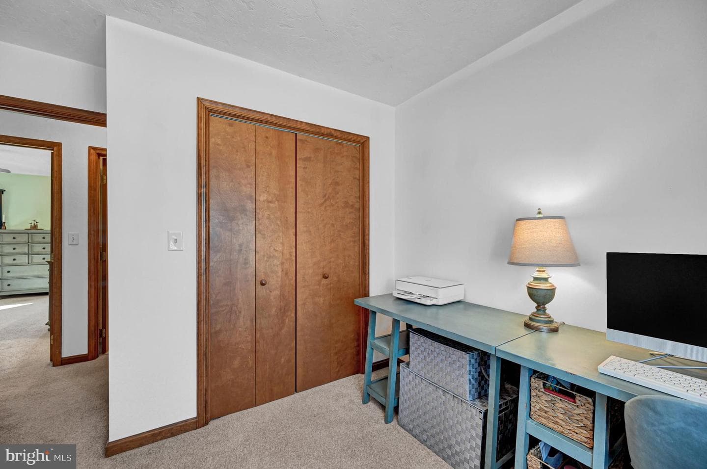 550 E Walnut Street photo 21