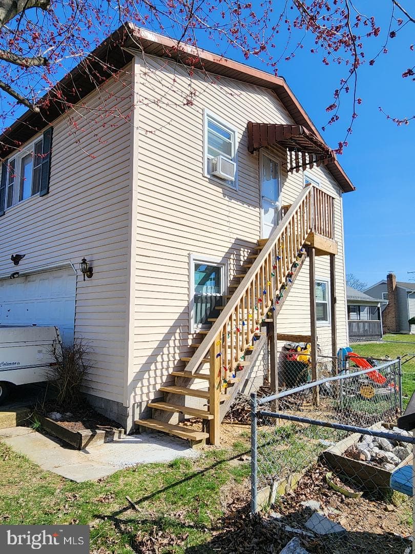 2 Sycamore Lane photo 3