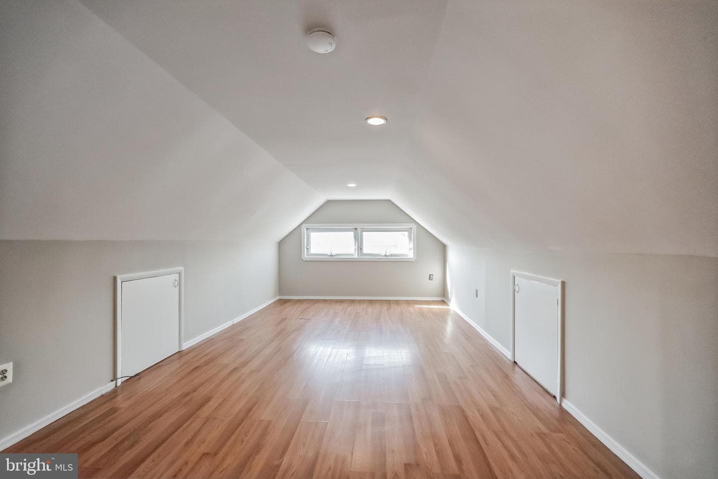 1216 Wogan Road photo 12