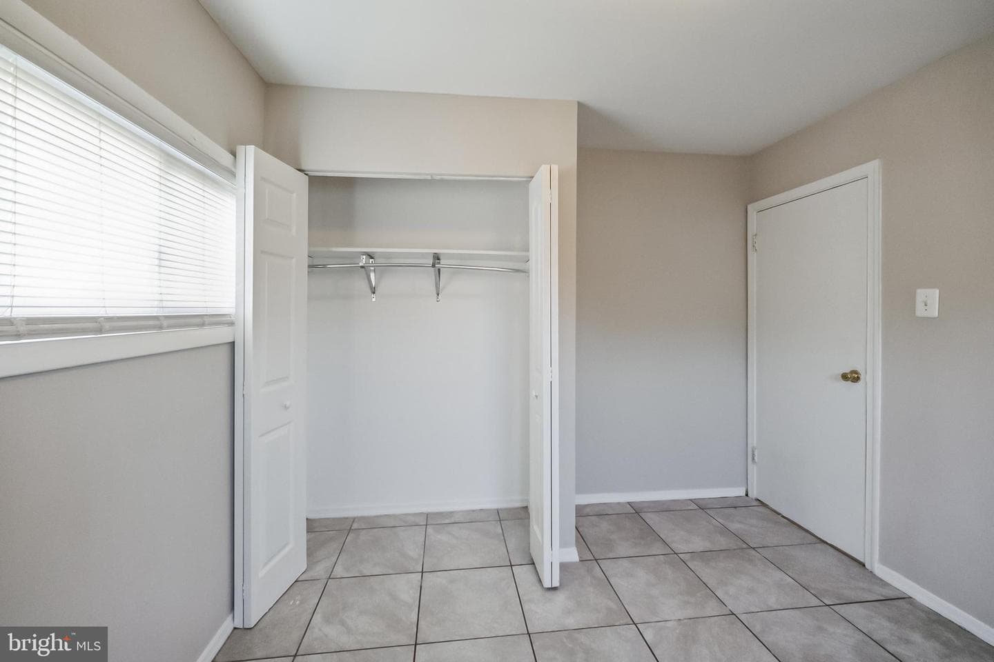 1216 Wogan Road photo 8