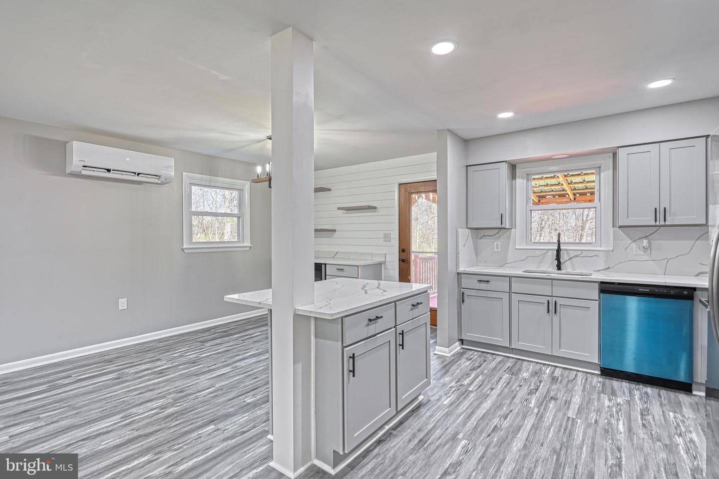 482 Pleasantview Road photo 9