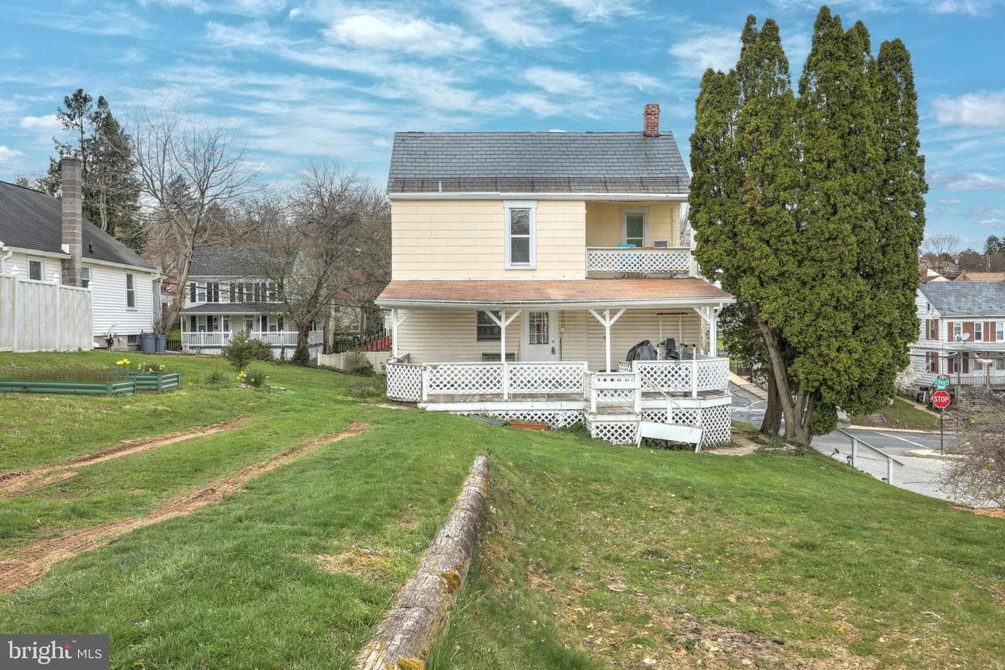 211 S Main Street photo 8