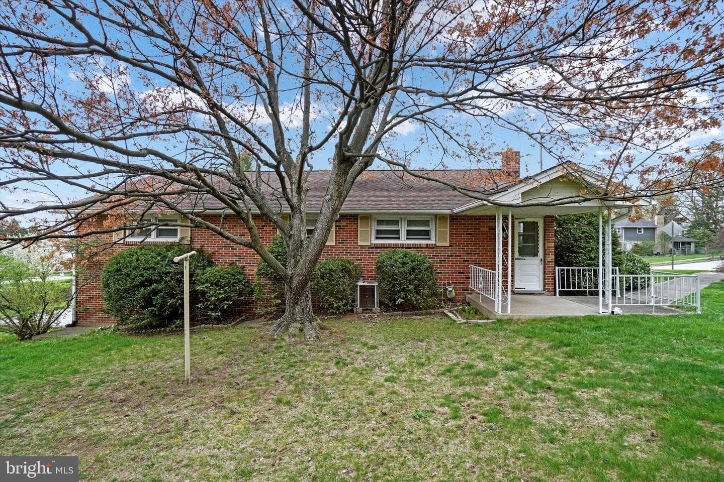 500 Maywood Road photo 28