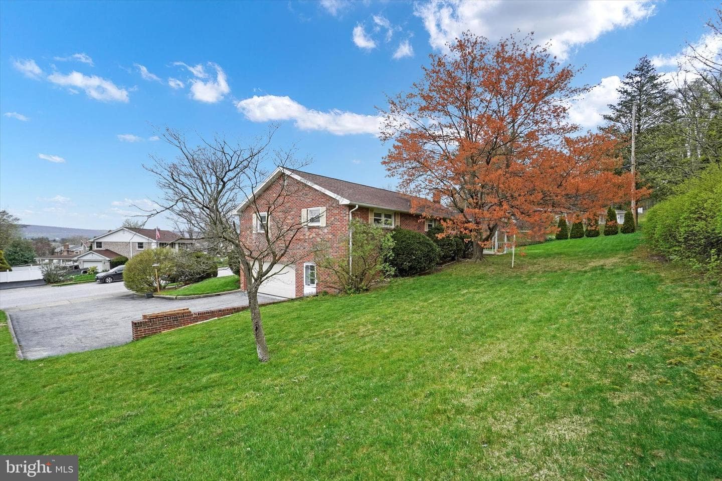 500 Maywood Road photo 32