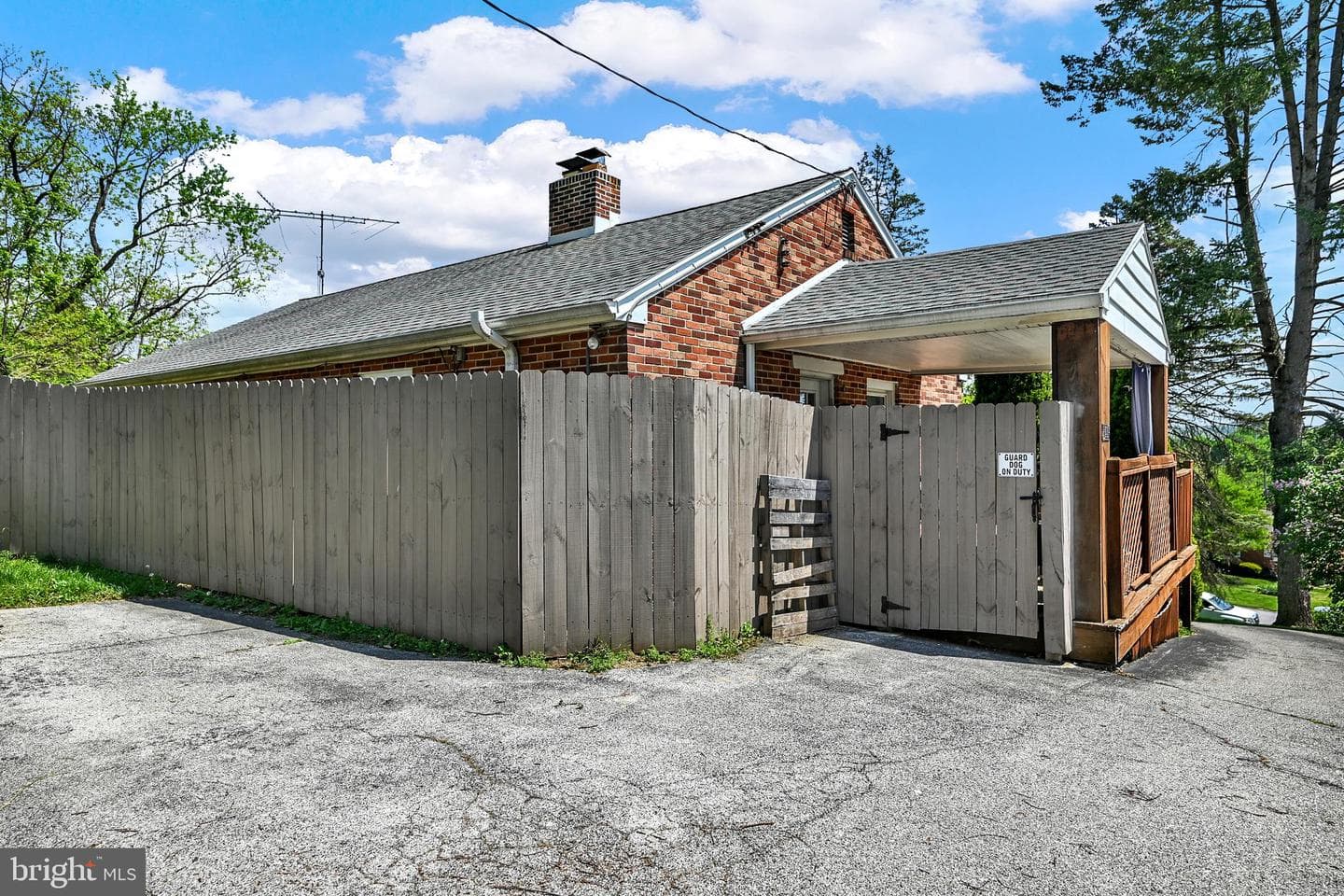 417 Corbin Road photo 3