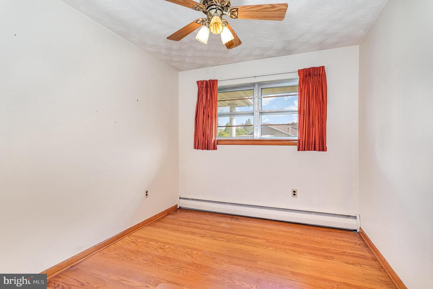 3051 Salem Avenue photo 15
