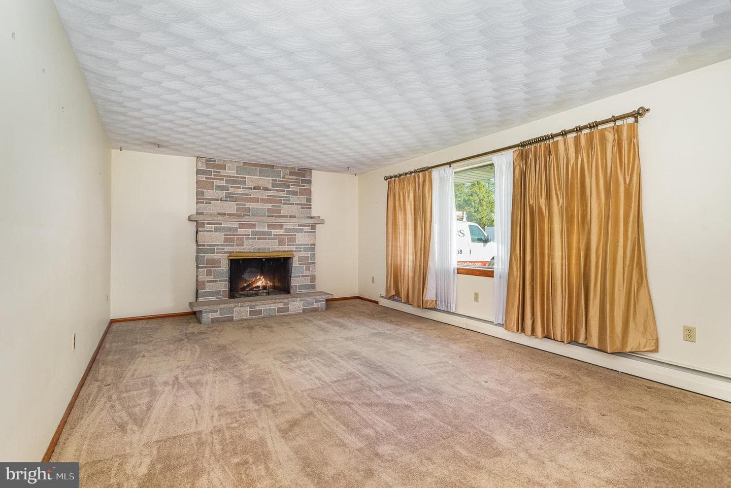 3051 Salem Avenue photo 6