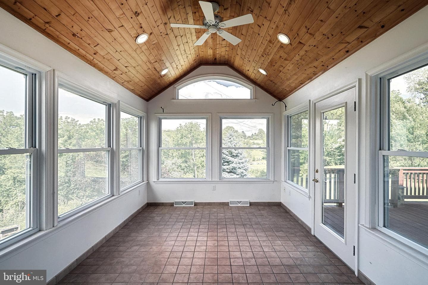 220 Sunset Circle photo 15